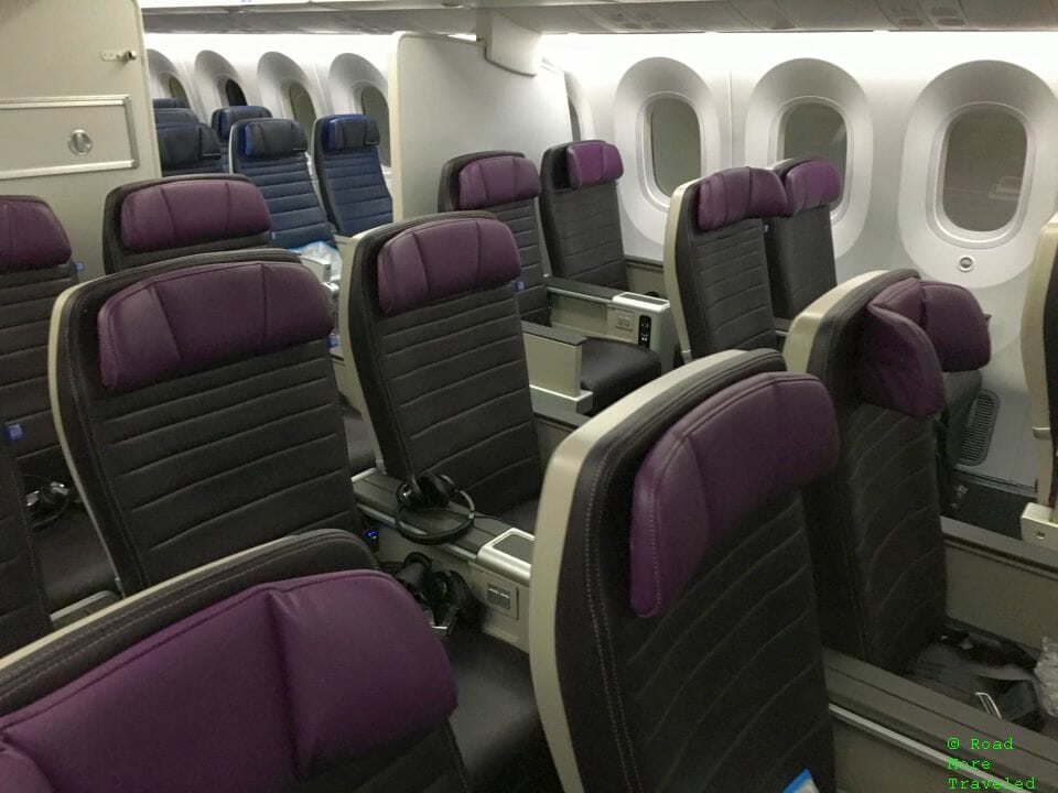 UA Premium Plus cabin - B787-10