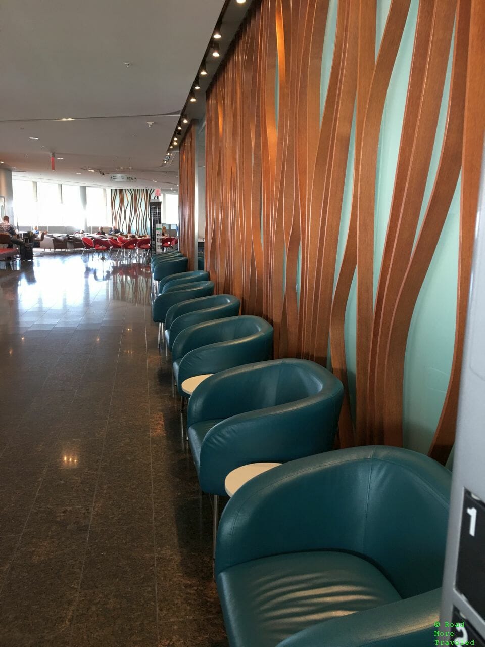AC YYZ Maple Leaf Lounge Transborder - overflow seating