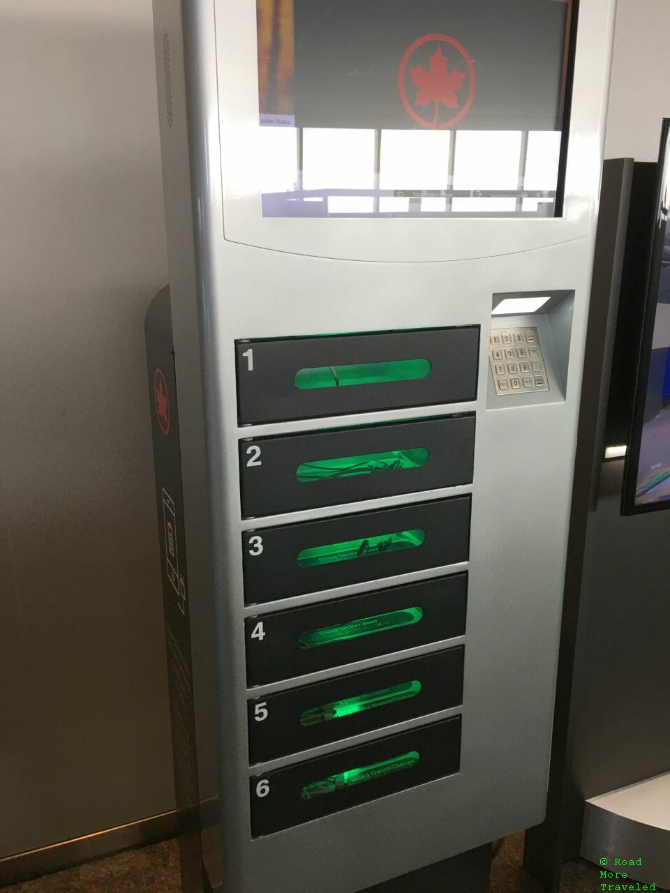 AC YYZ Maple Leaf Lounge Transborder - charging station