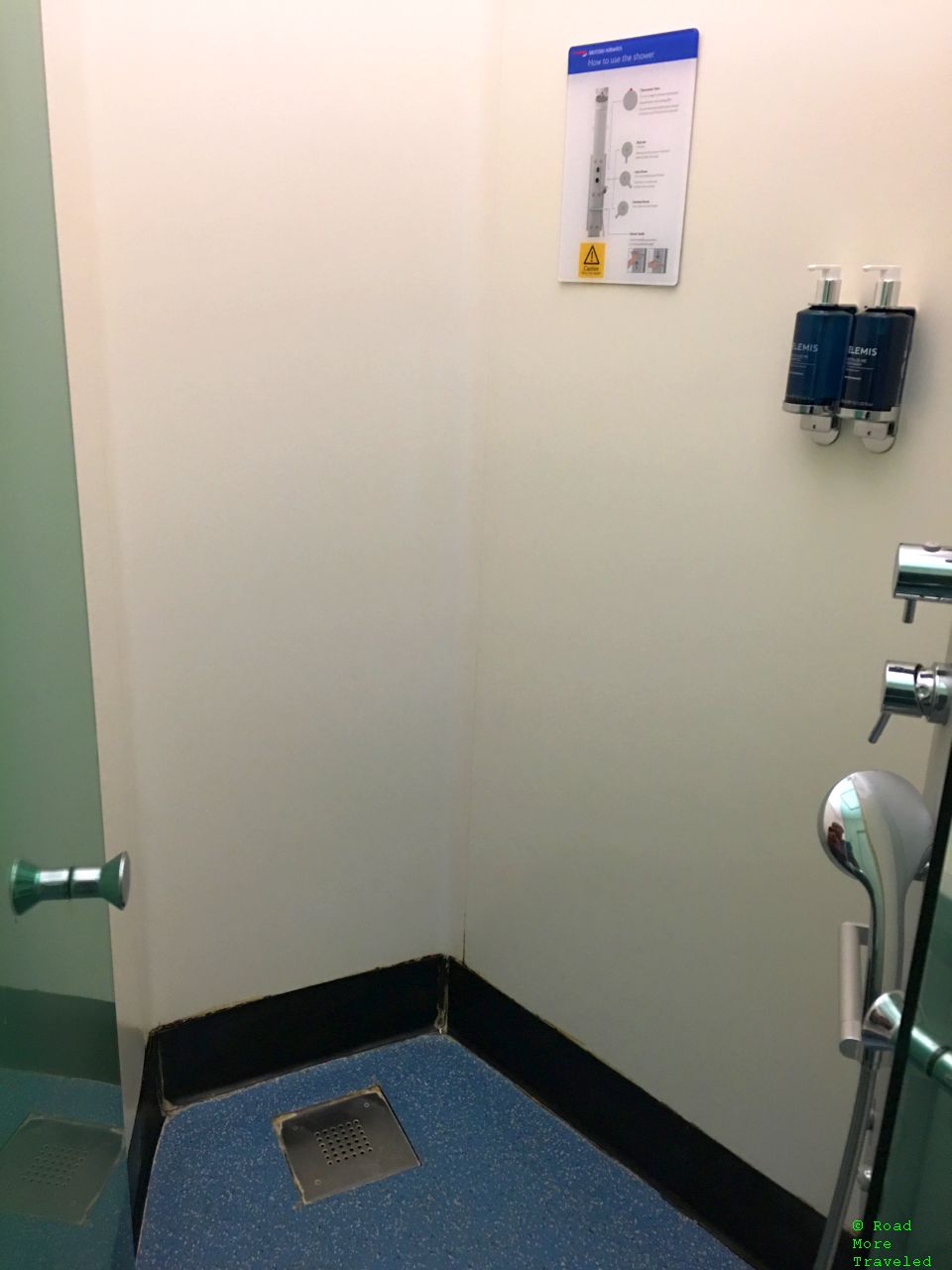 British Airways Galleries Arrivals Lounge LHR T5 - shower stalls