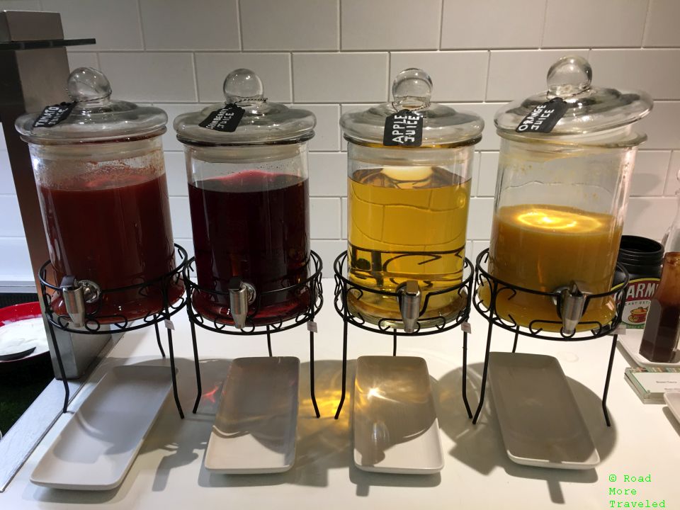 BA LHR T5 Arrivals Lounge - juices