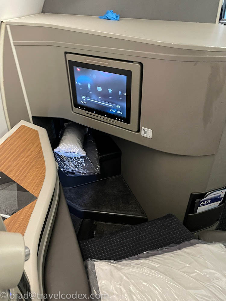 Review American Airlines A321T Flagship First Travel Codex