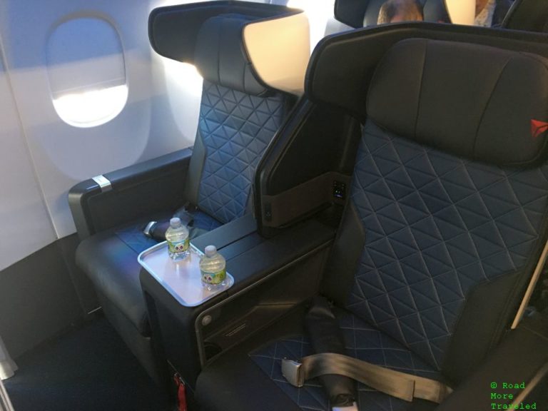 Review Delta A321neo First Class, Boston to San Diego