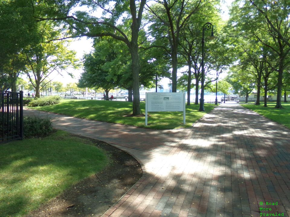 Short walking tour of Boston - Piers Park