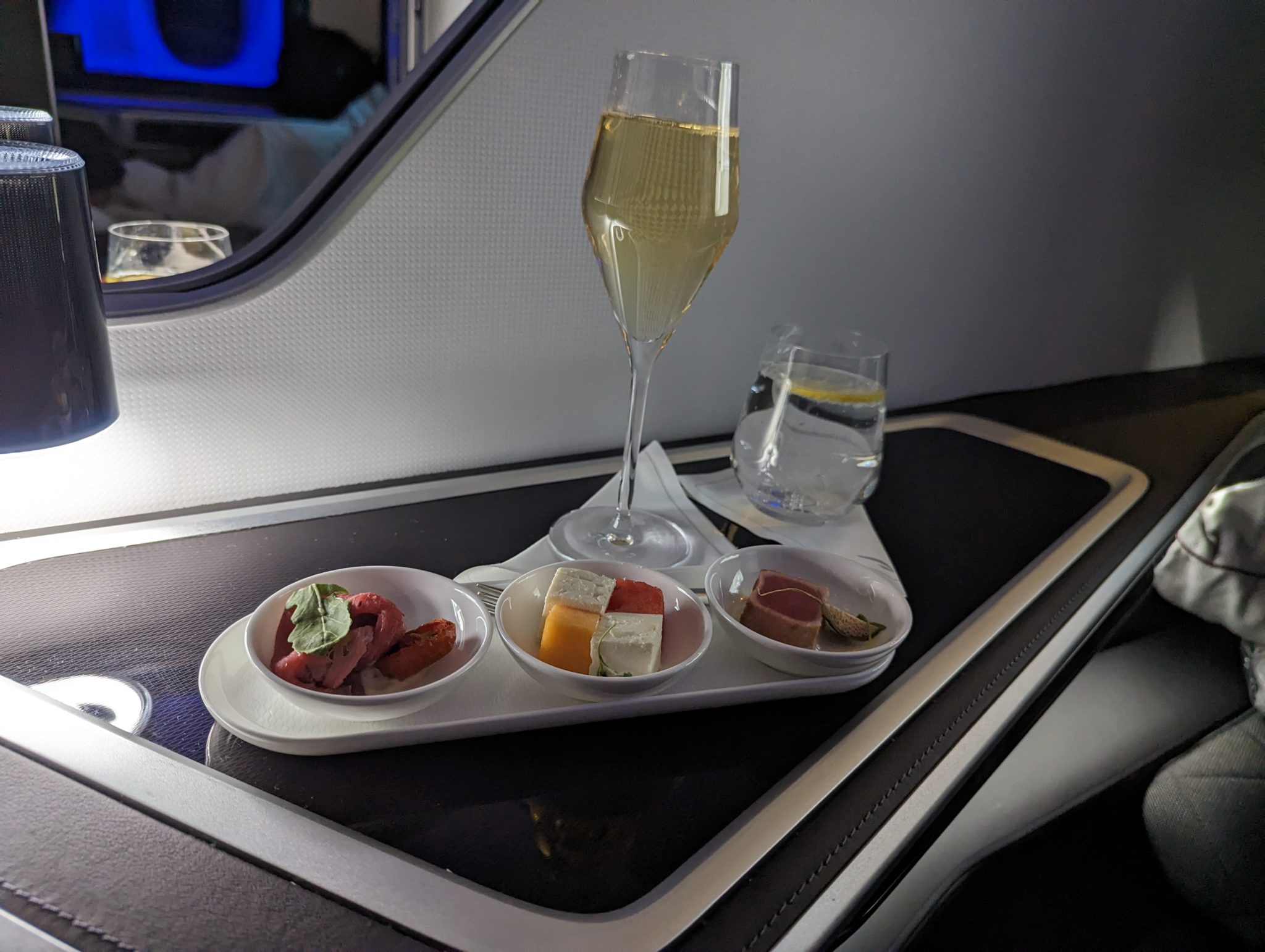 BA first class champagne