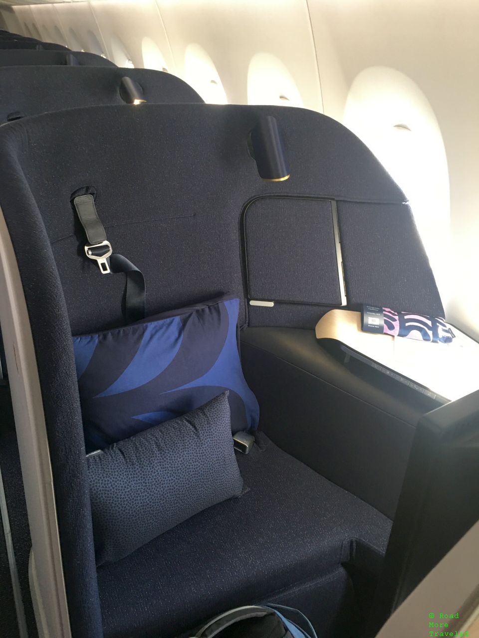 Finnair A350-900 Business Class - Air Lounge seat