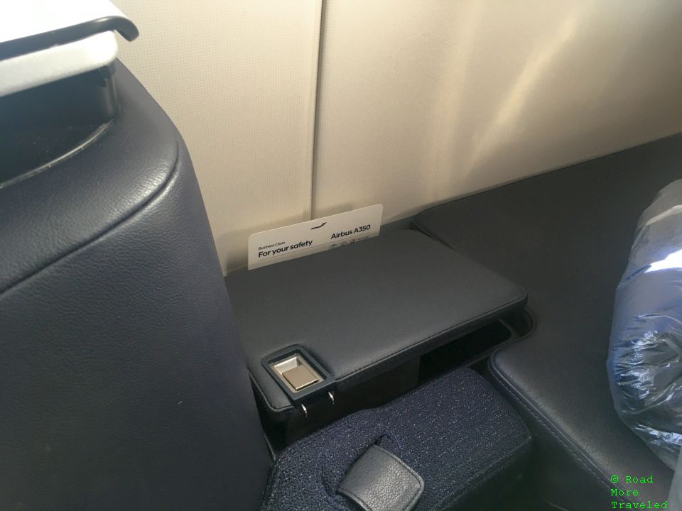 Finnair A350-900 Business Class armrest storage