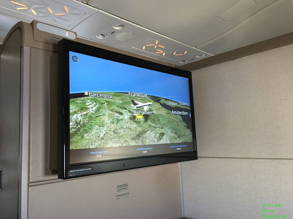 SQ A380 Suites Class - moving map