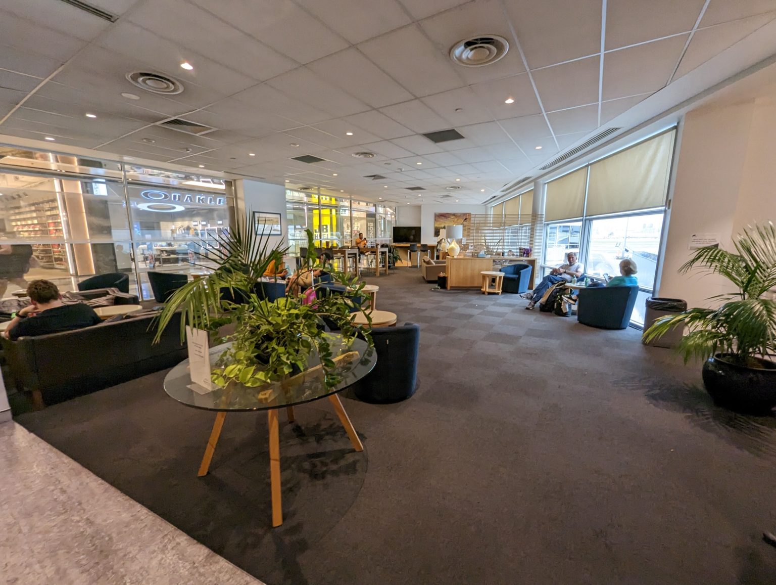 Review: REX Lounge Sydney - Travel Codex