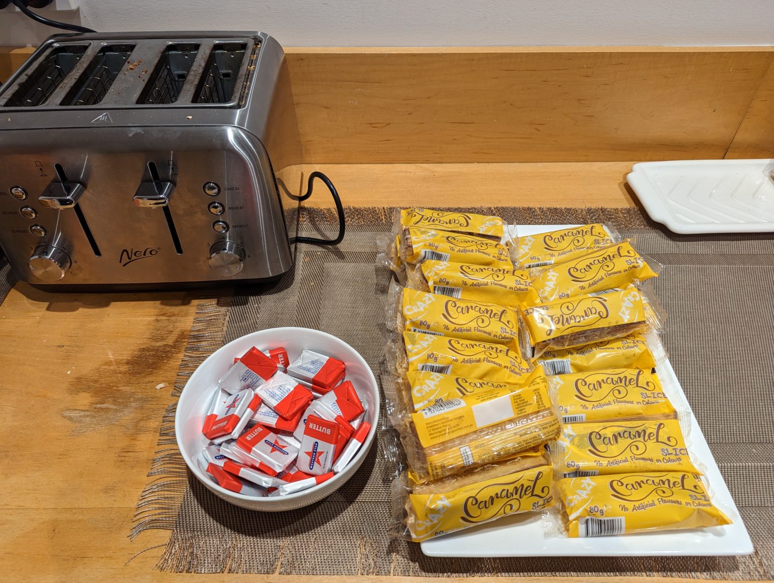 Review: REX Lounge Sydney - Travel Codex