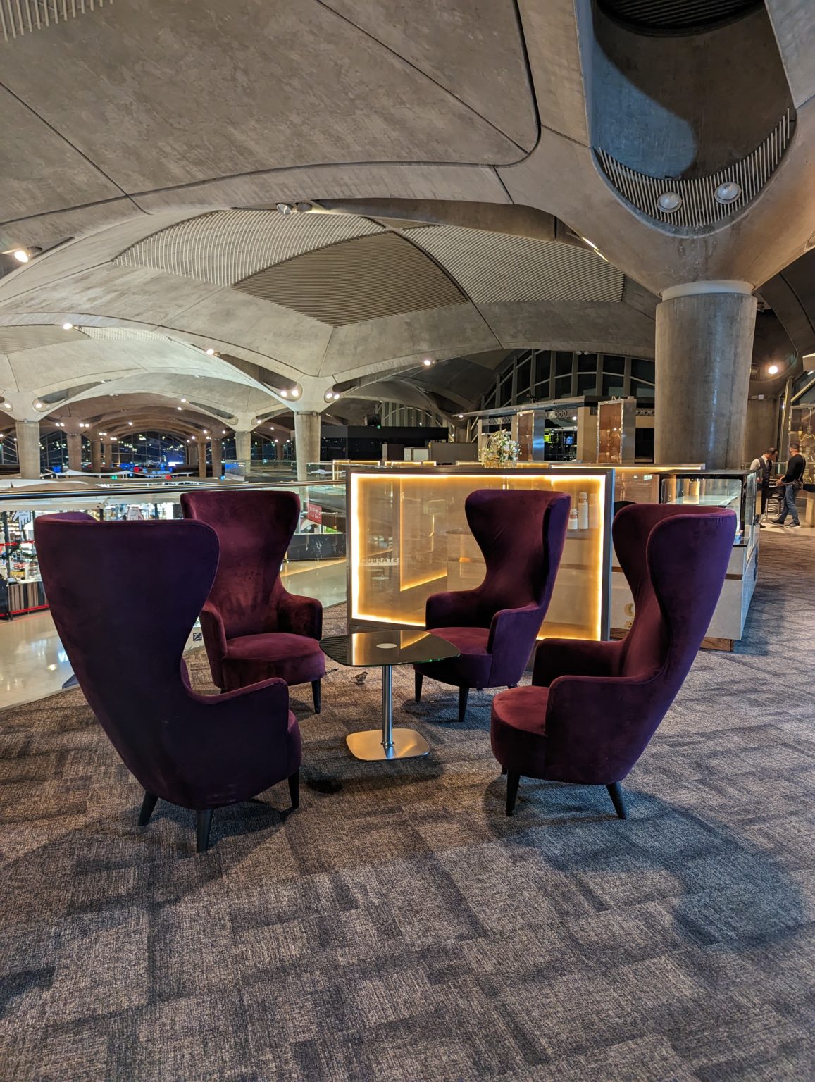 Review: Royal Jordanian Crown Lounge - Travel Codex