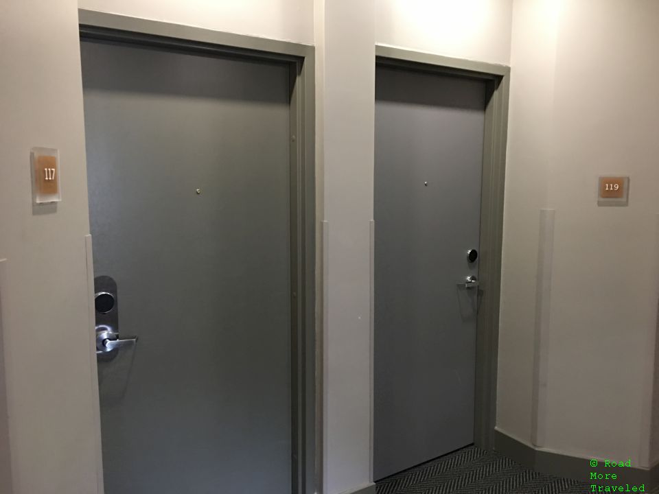 Four Points by Sheraton Toronto Airport - room doors