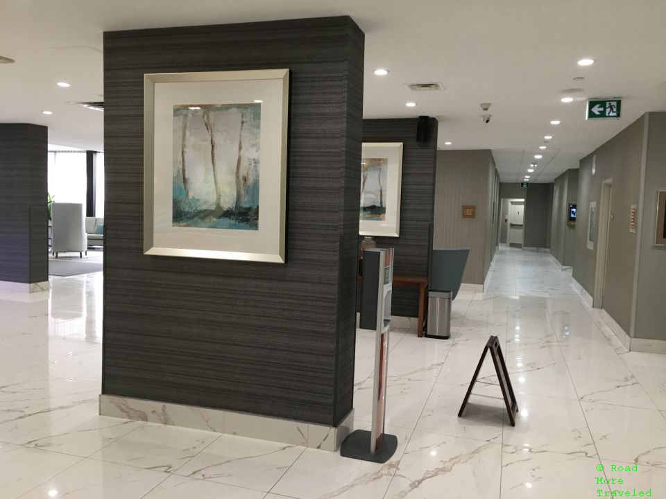 Four Points by Sheraton Toronto Airport - lobby