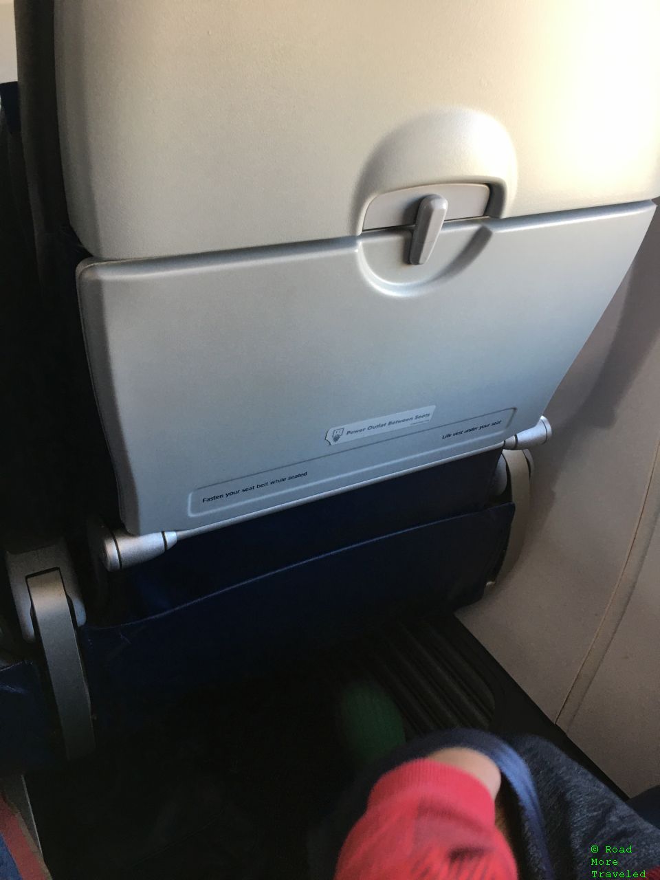 United 737-900 legroom for kids