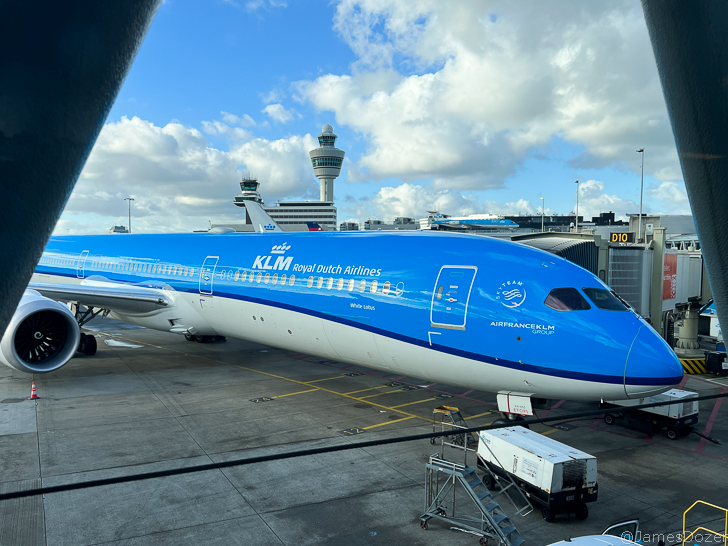 KLM Boeing 787-10