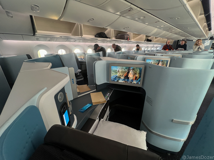 KLM Boeing 787-10 Business Class