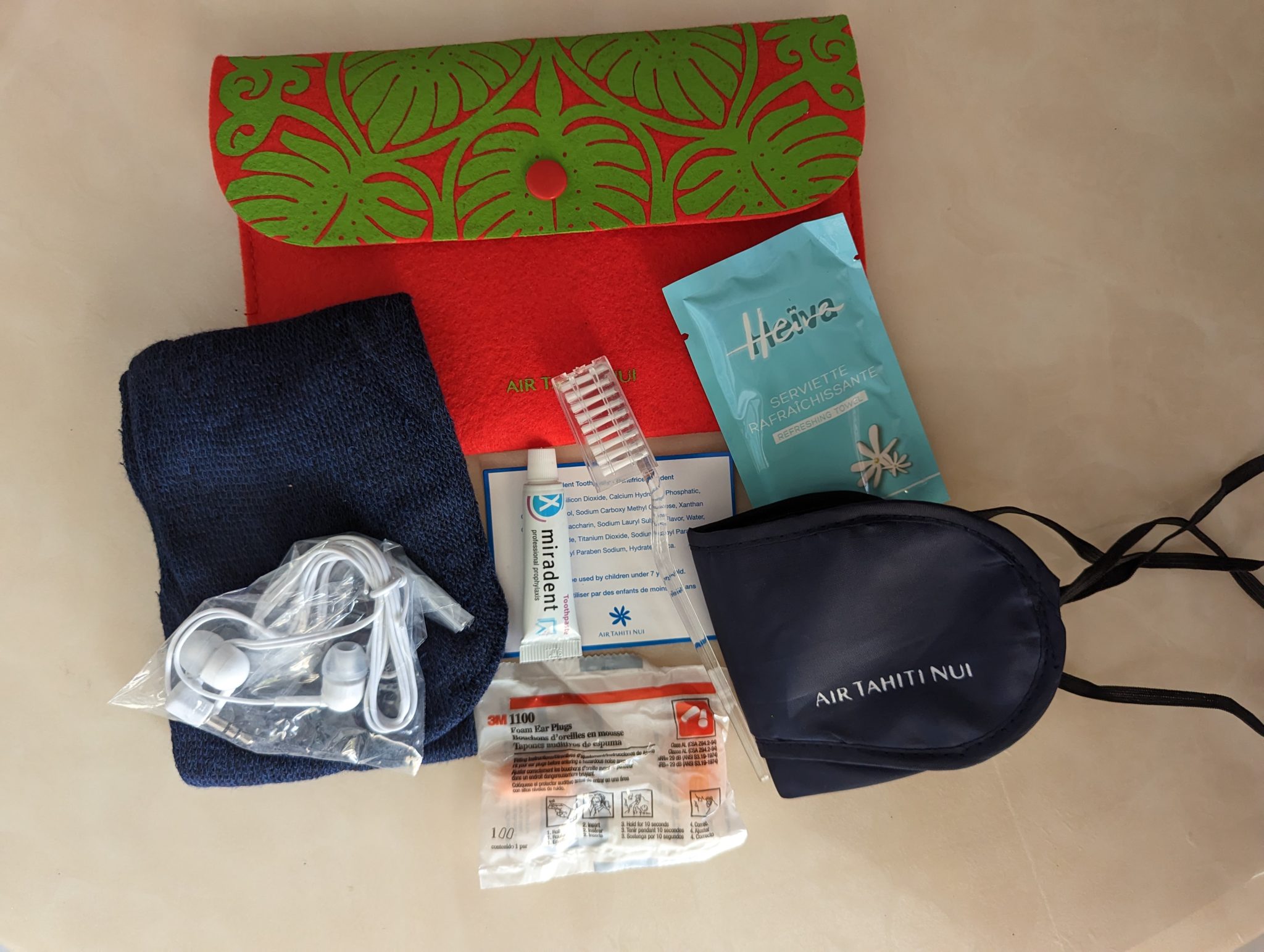 Air Tahiti Amenity kit