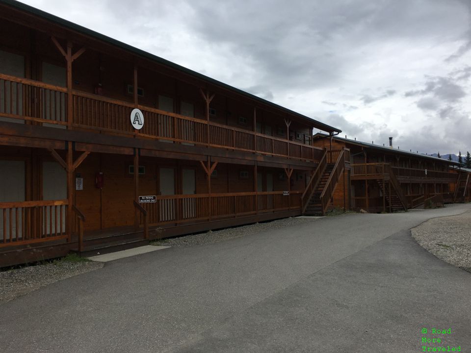Denali Grizzly Bear Resort - motel rooms