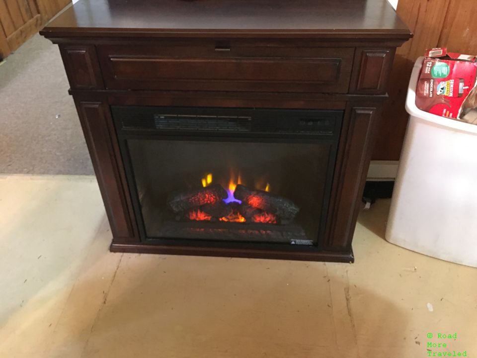 Hunter cabin electric fireplace