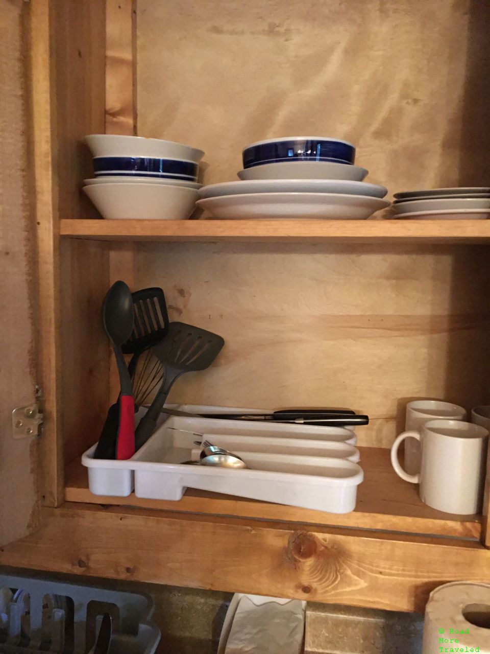 Denali Grizzly Bear Resort - utensils supplied