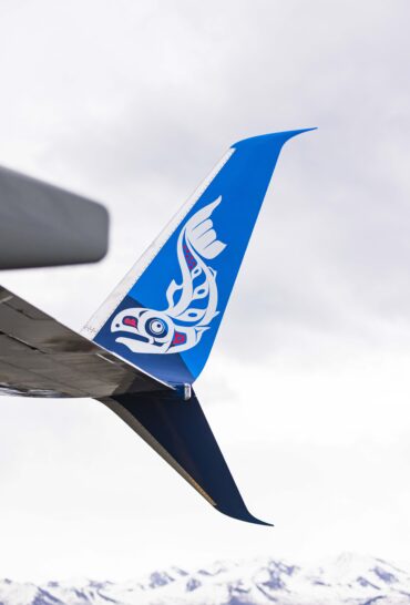 the tail of an airplane