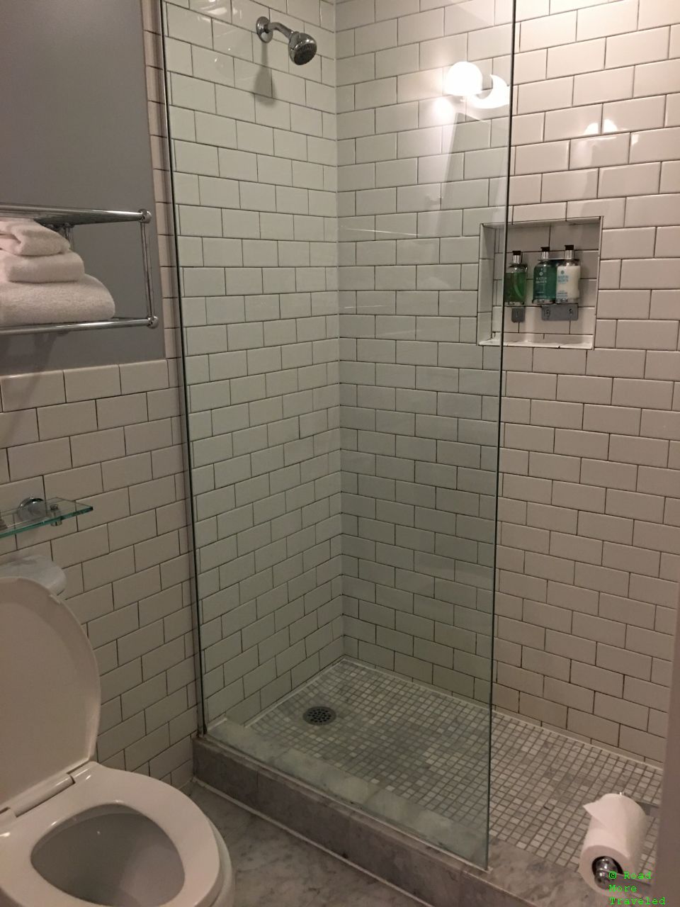 Q&C Hotel - shower and toiletries