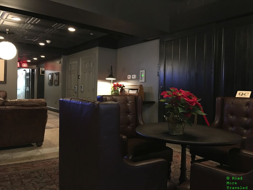 Q&C Hotel Bar, Autograph Collection by Marriott - satellite building lobby