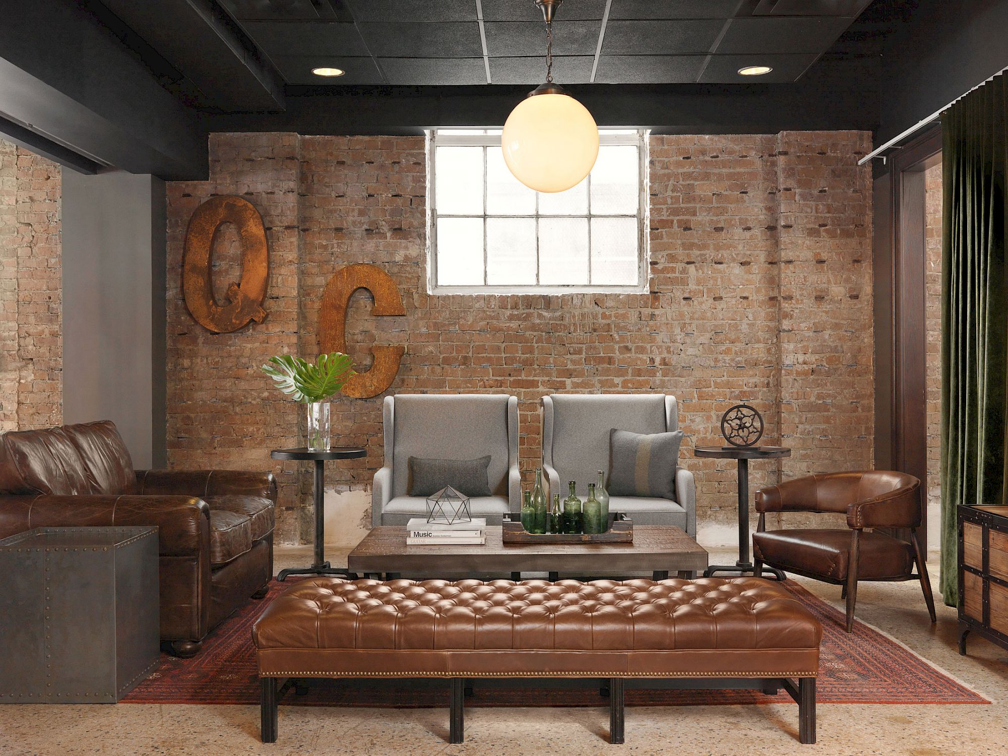 Q&C Hotel second lobby
