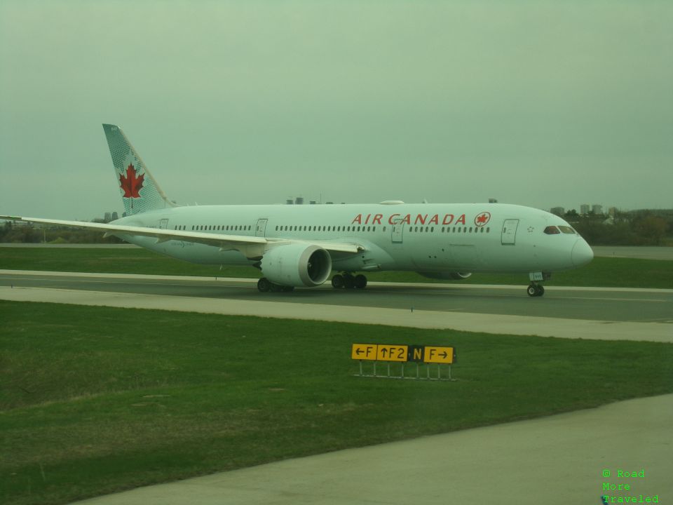 Air Canada B787-9 at YYZ