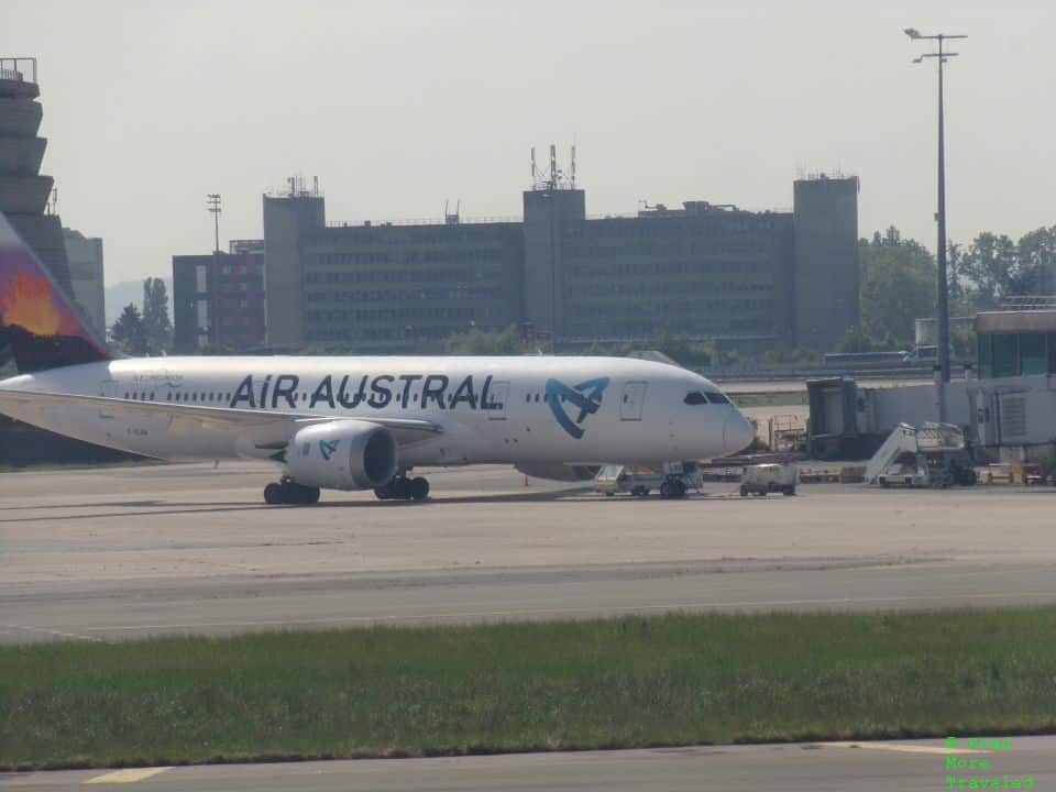 Air Austral B787 at CDG