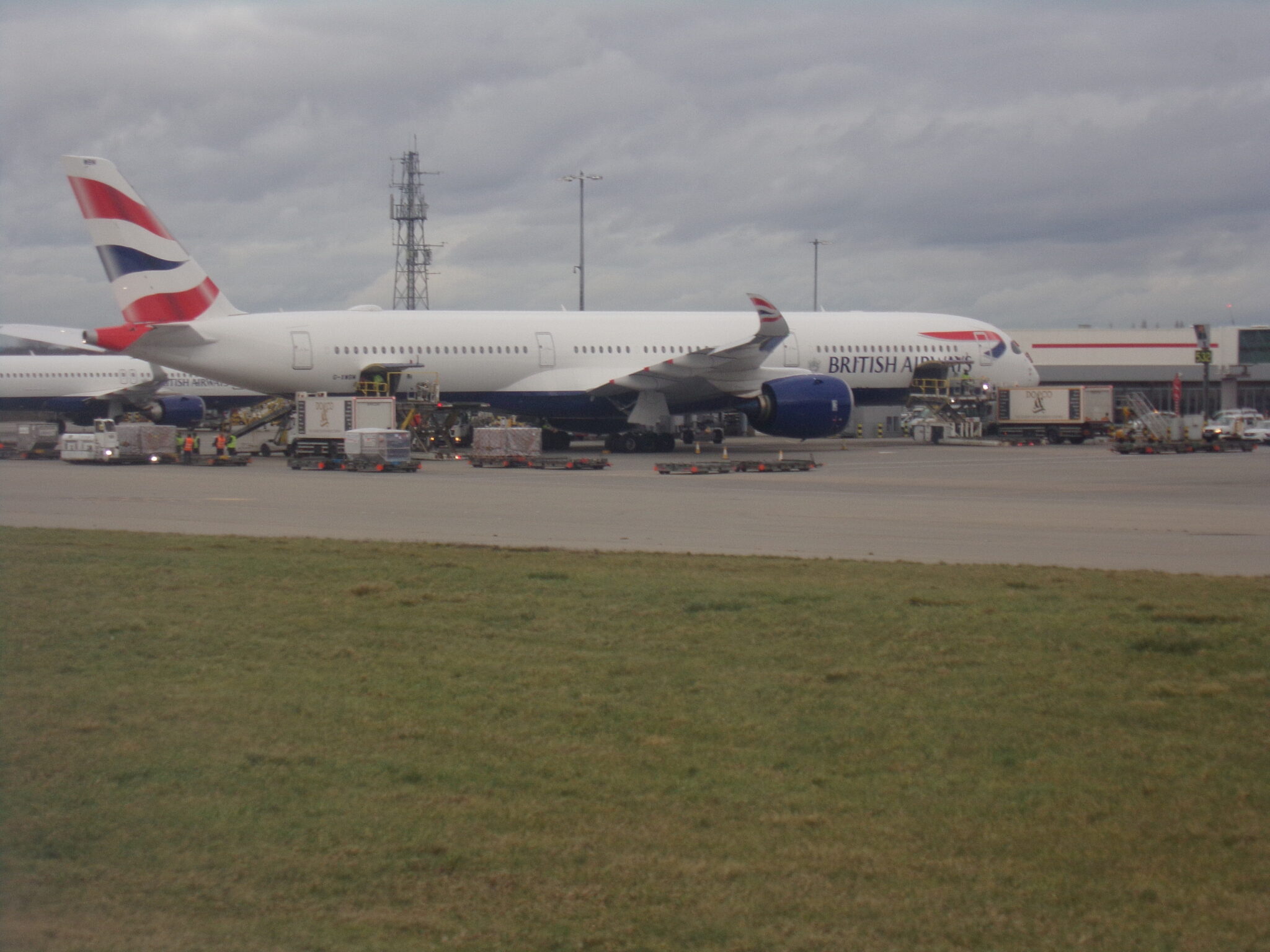 British Airways A350-1000 at LHR