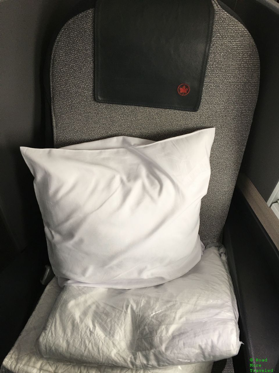 Air Canada B787-9 Business Class - seat