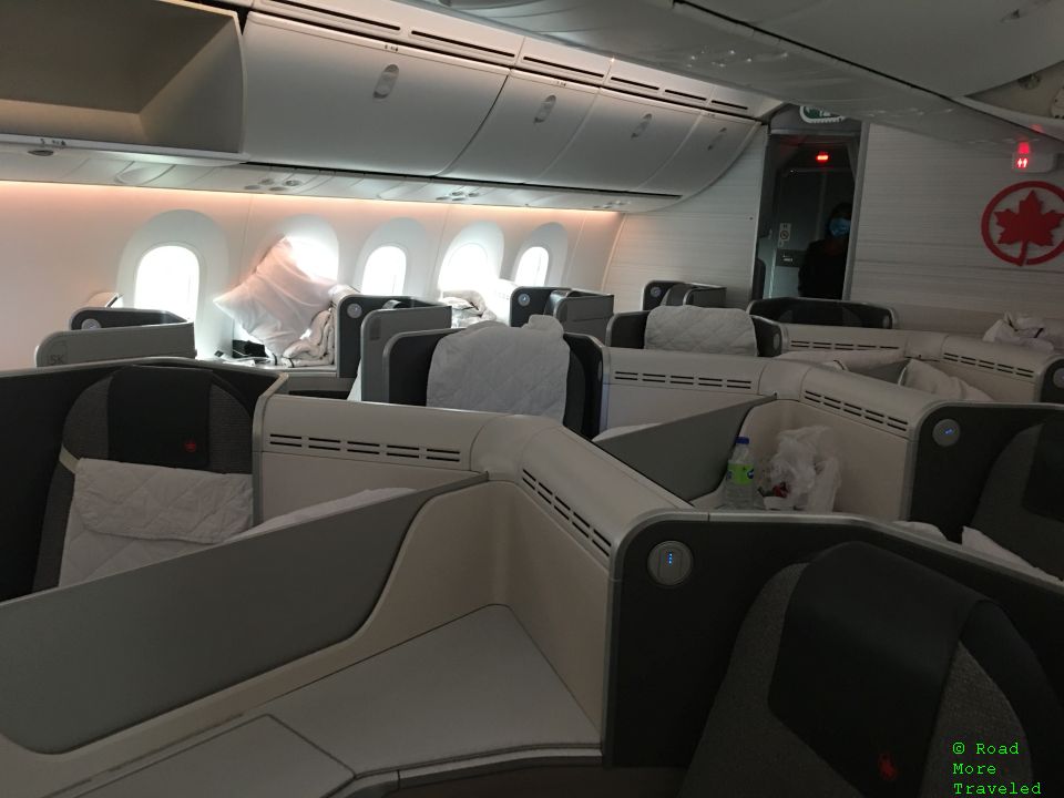 Air Canada B787-9 Business Class - center seats