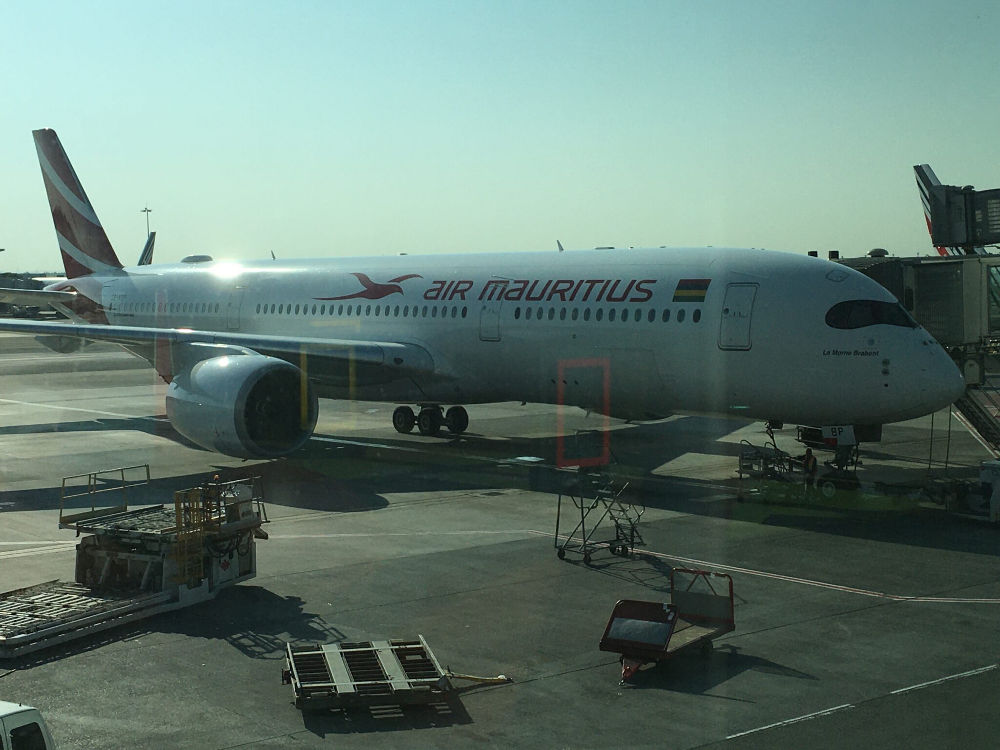 Air Mauritius A350 at CDG