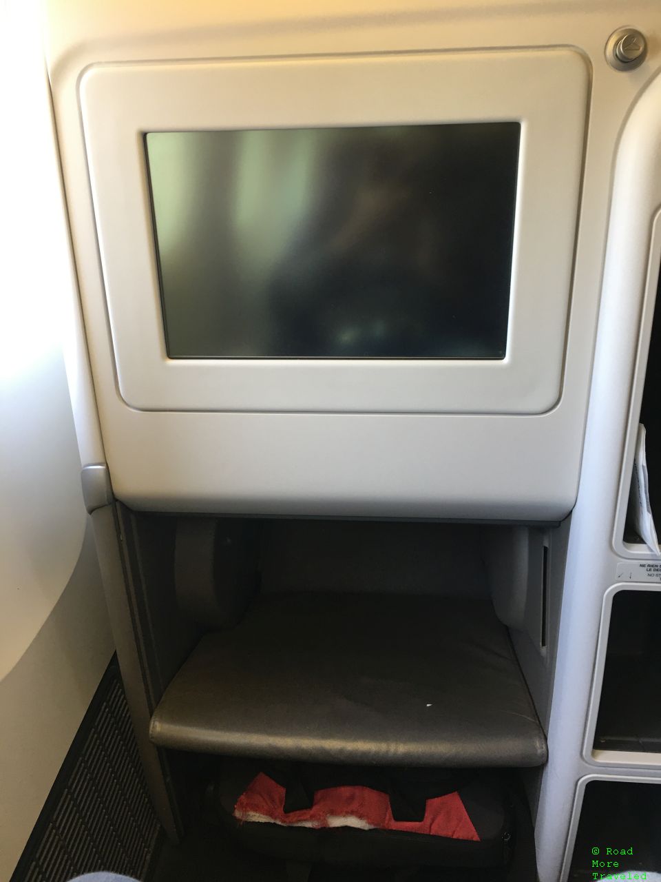 Air France B77W Business Class - IFE monitor
