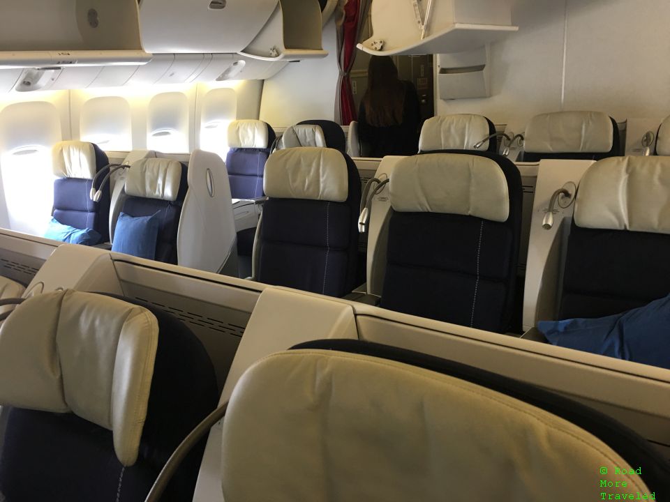 Air France B77W Business Class - seats