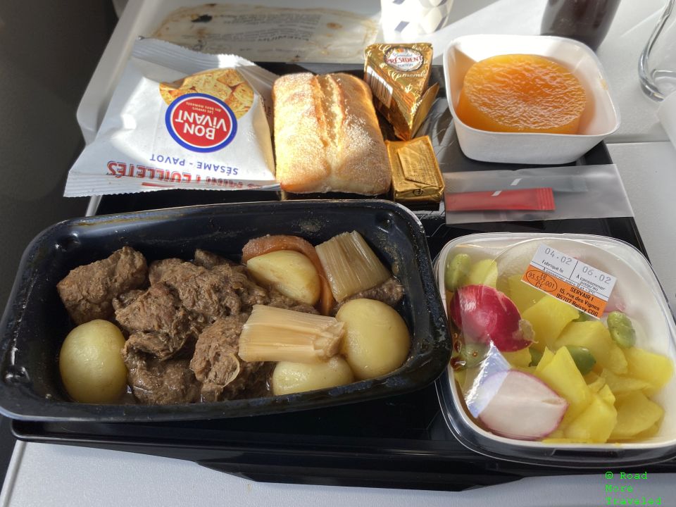Air France B772 Premium Economy - lunch