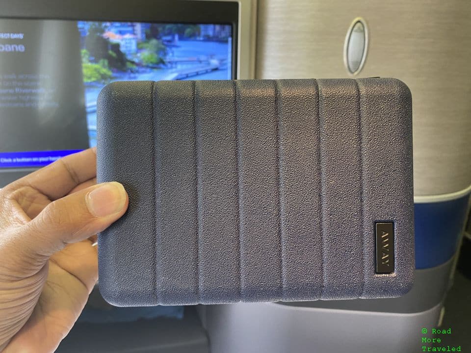 United 767-400 Polaris Business Class - Away amenity kit