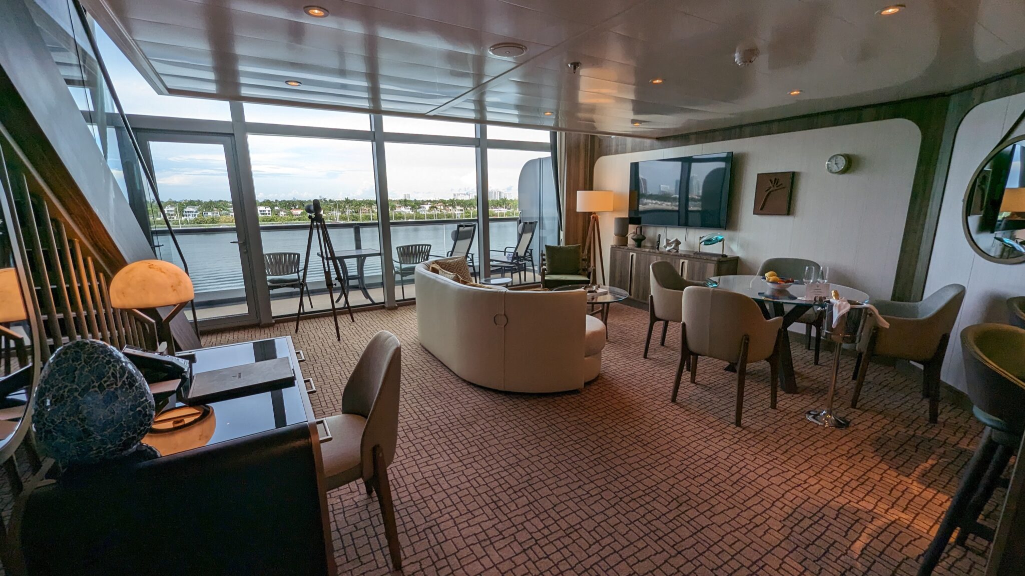  Wintergarden Suite Seabourn Pursuit