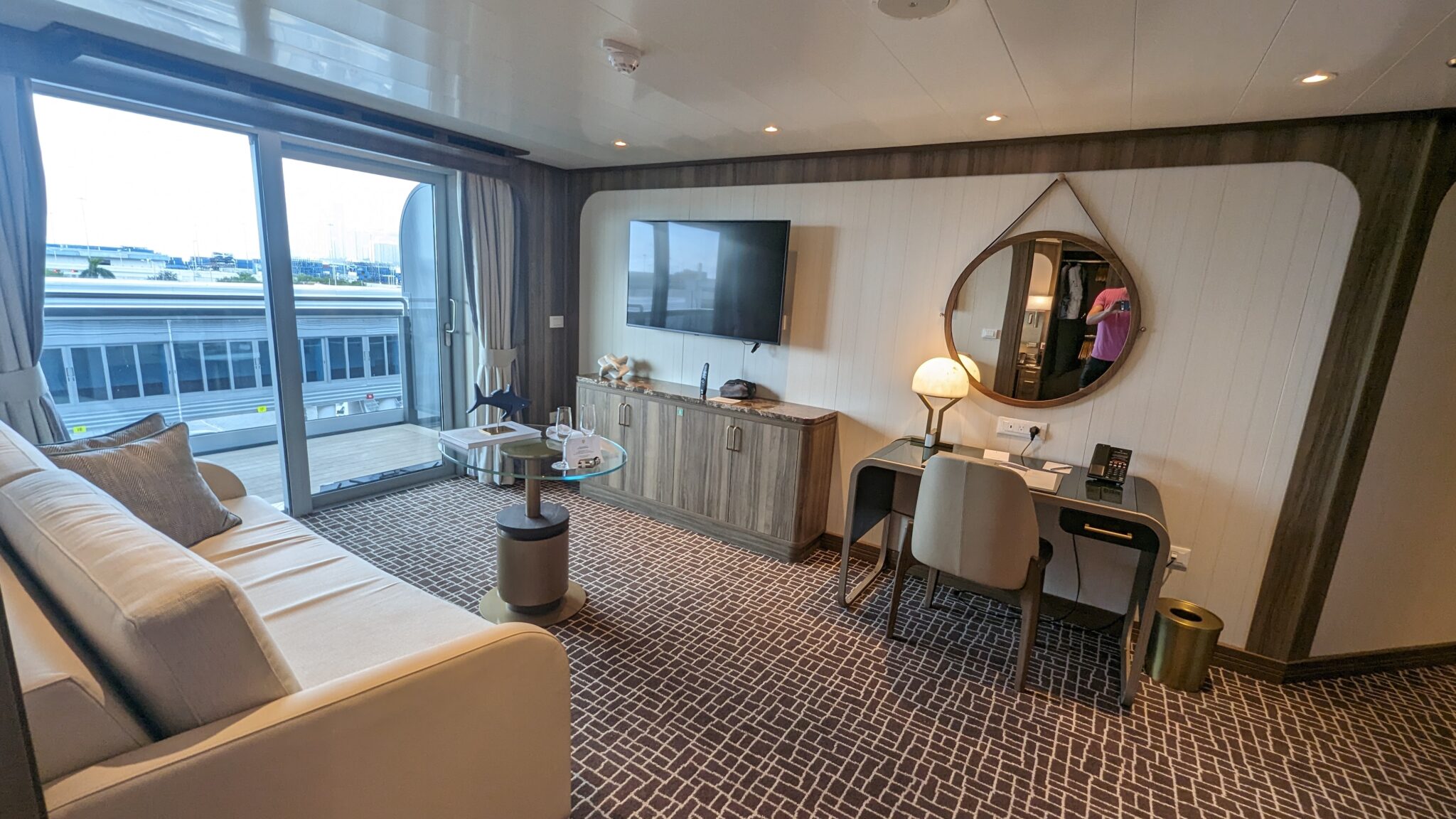 Seabourn Pursuit wheel chair accessible room 