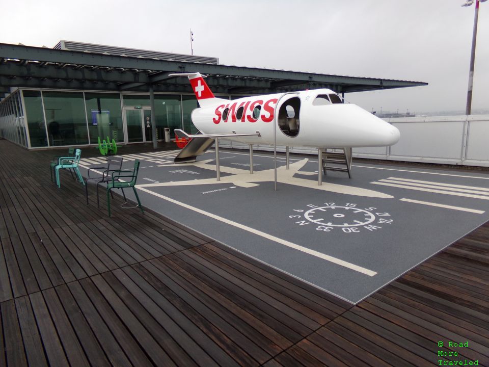 Scale model plane at ZRH E Gates playground