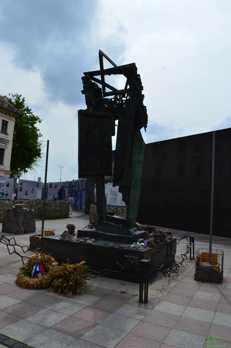 Walking Tour of Bratislava Castle and Old Town - Neolog Synagogue Memorial
