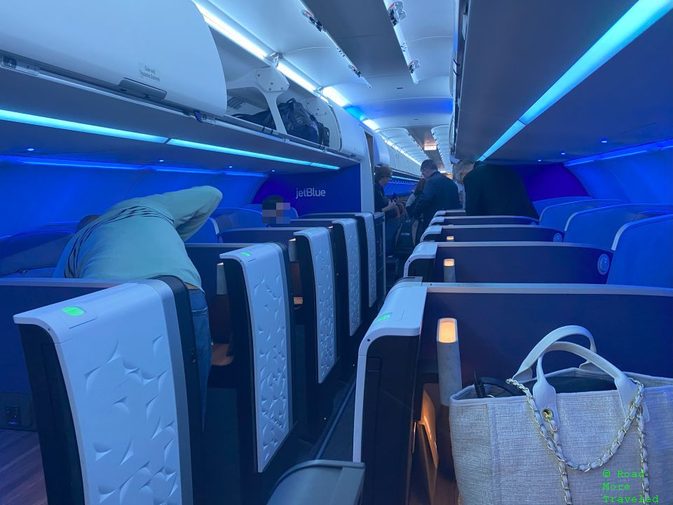 jetBlue A321neo LR Mint Business Class - interior