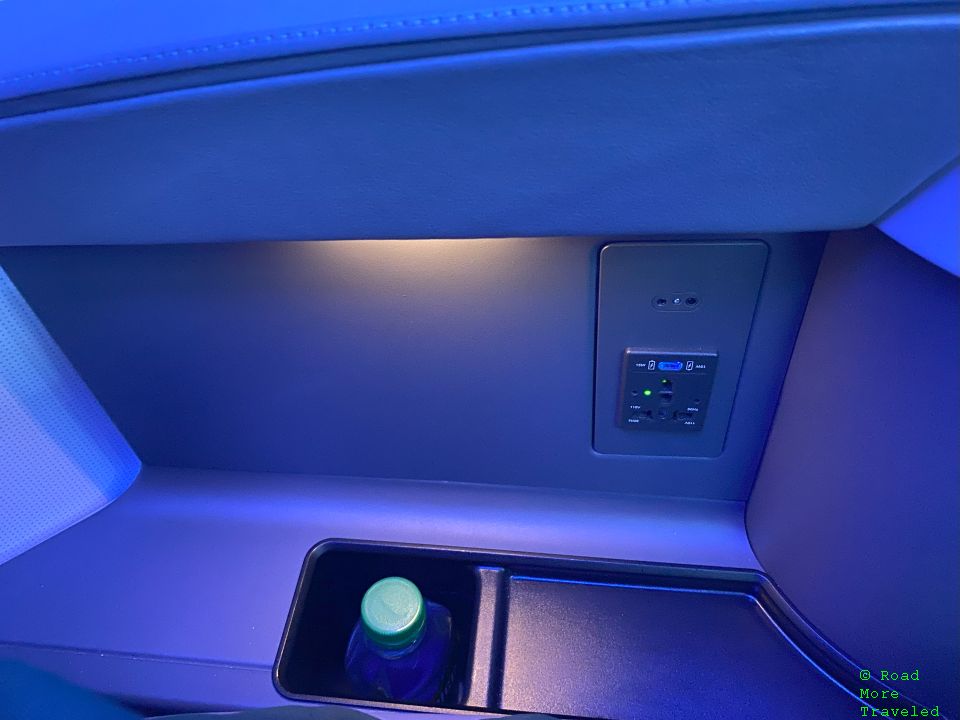 jetBlue Mint Suite water bottle storage