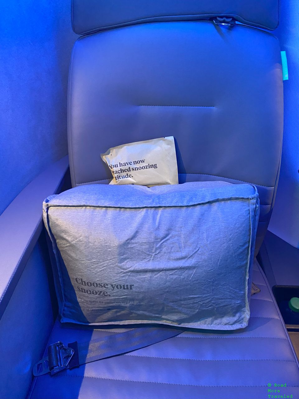 jetBlue A321neo LR Mint Business Class - Mint bedding