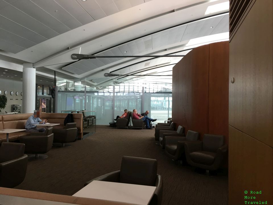 Air Canada Maple Leaf Lounge Toronto (International) - seating behind entrance