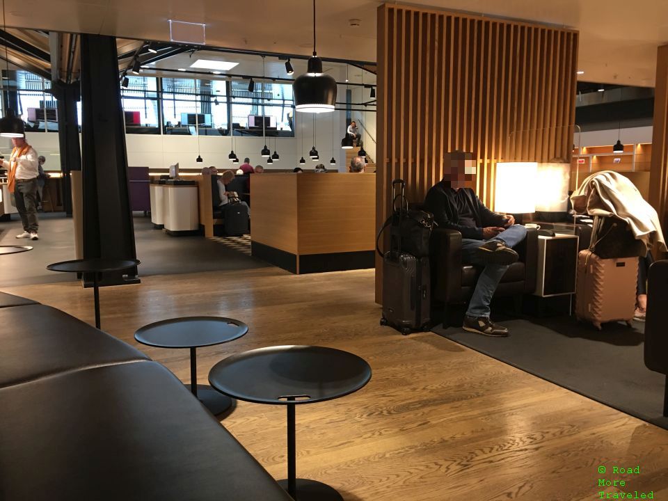 SWISS ZRH A Gates Business Lounge main seating area