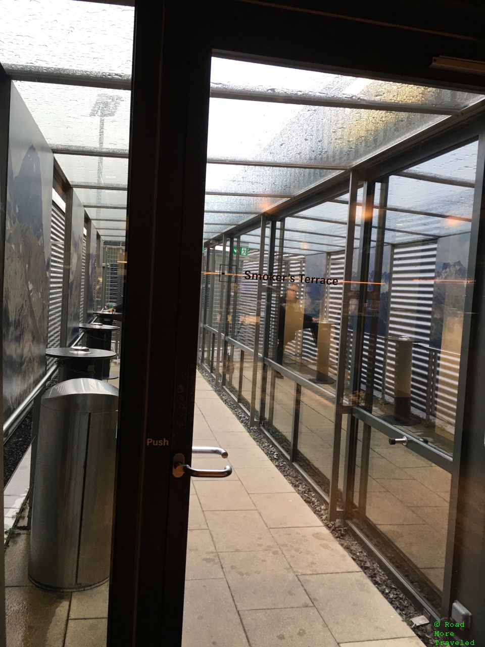 SWISS Business Lounge Zurich A Gates - smoker's lounge