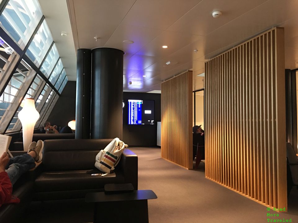 SWISS Business Lounge Zurich A Gates - 3rd level quiet room