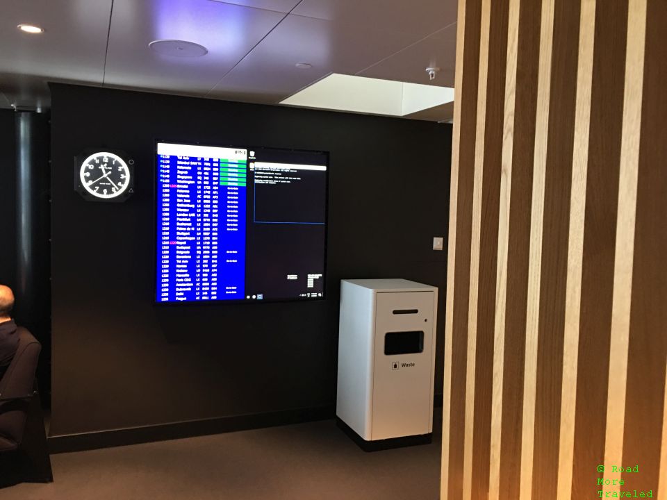SWISS ZRH A Gates Business Lounge upstairs flight board